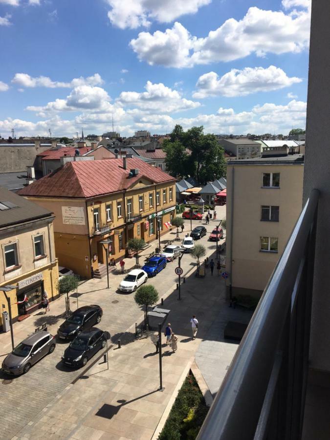 Family & Business Elegant Apartments Rynek Centrum Downtown - 2 Bedroom, Balcony, Parking Kielce Esterno foto