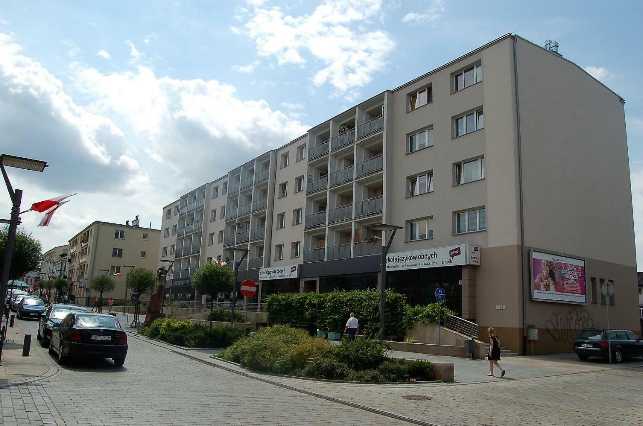 Family & Business Elegant Apartments Rynek Centrum Downtown - 2 Bedroom, Balcony, Parking Kielce Esterno foto